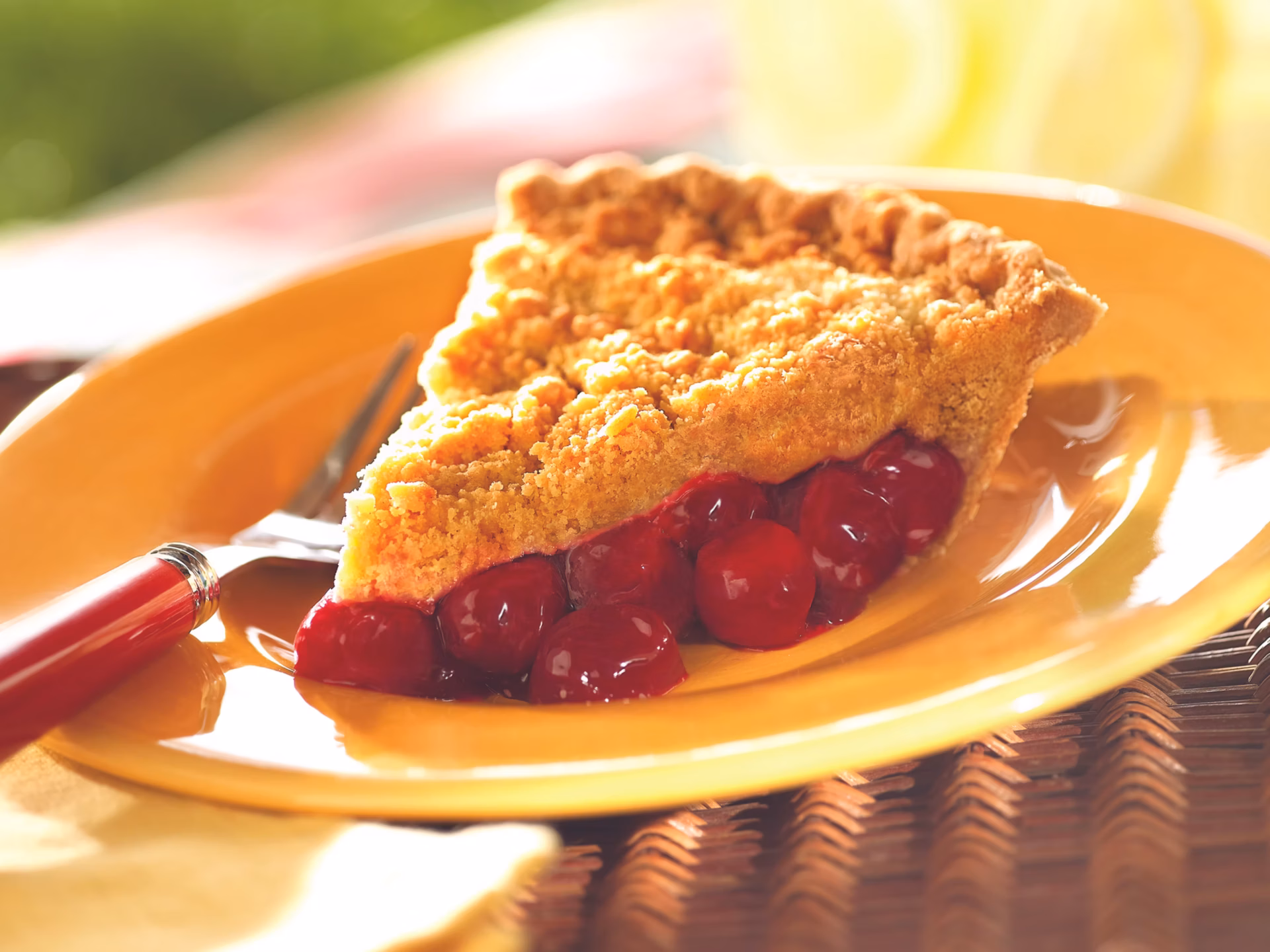 Topped_CherryCrumb_HIRES Gardner's 9" NJ Cherry Crumb Pie